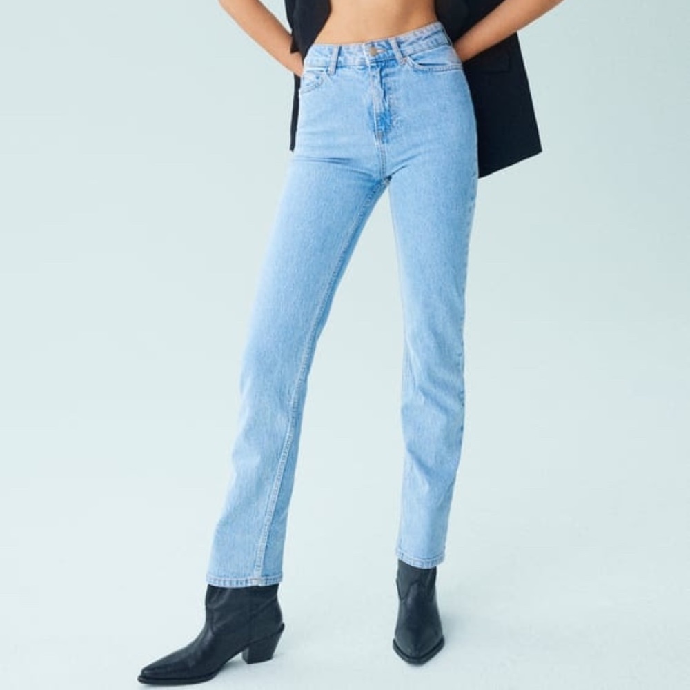 ZARA | Light Blue High Rise Straight Jean | Size 2 | NEVER WORN